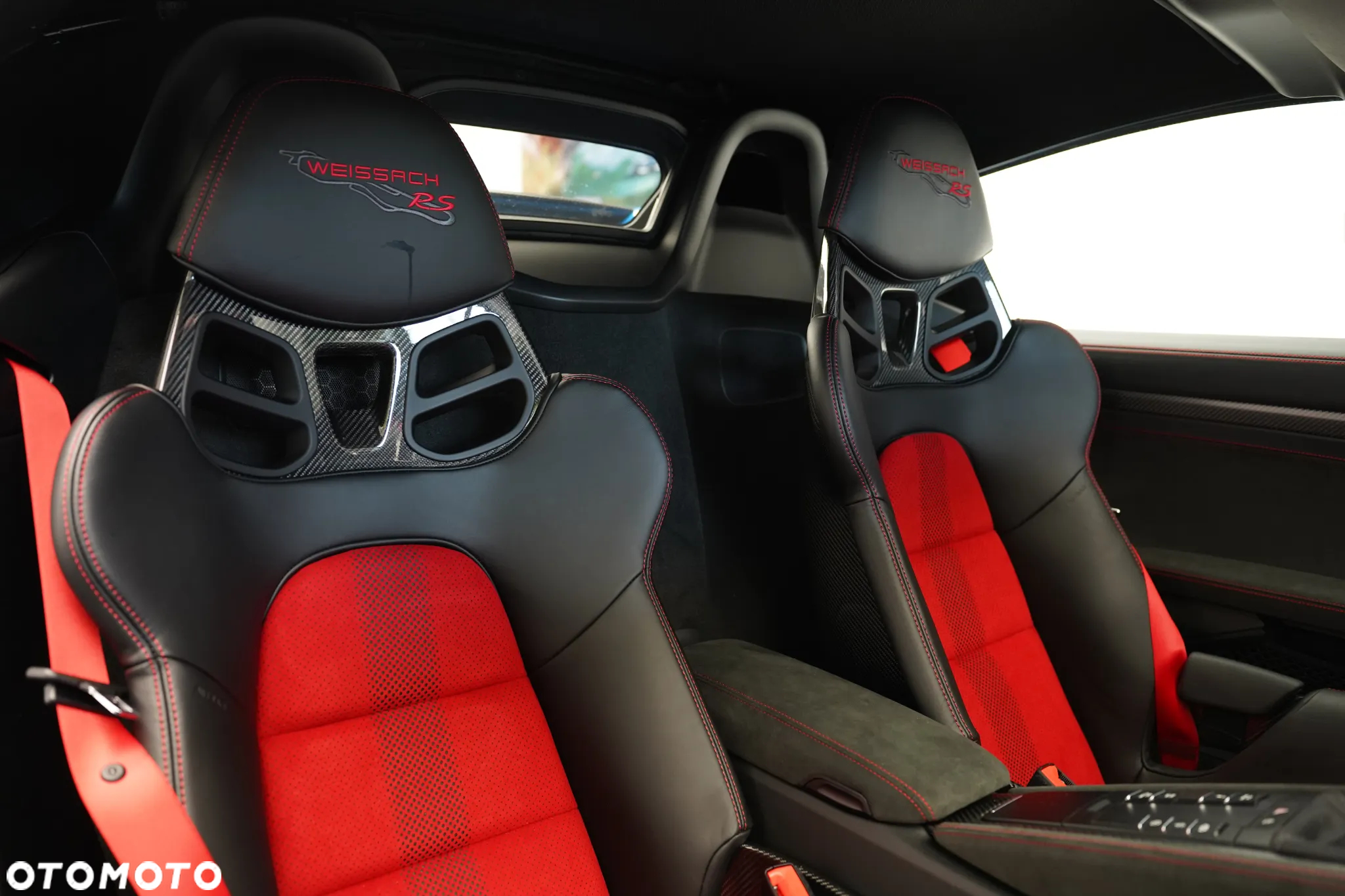 Porsche 718 Spyder - 9