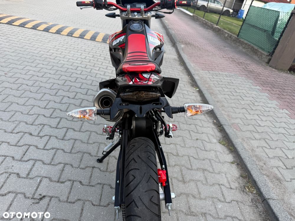 Yamaha WR - 16