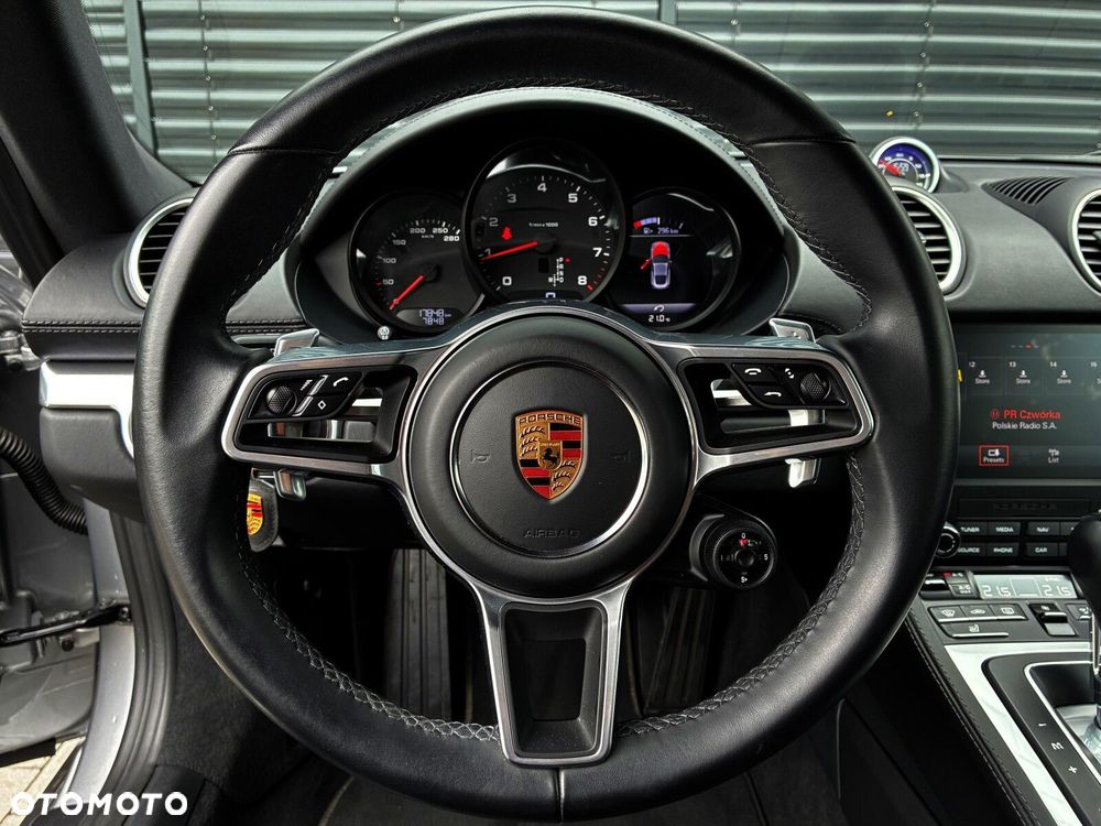 Porsche 718 Cayman - 22