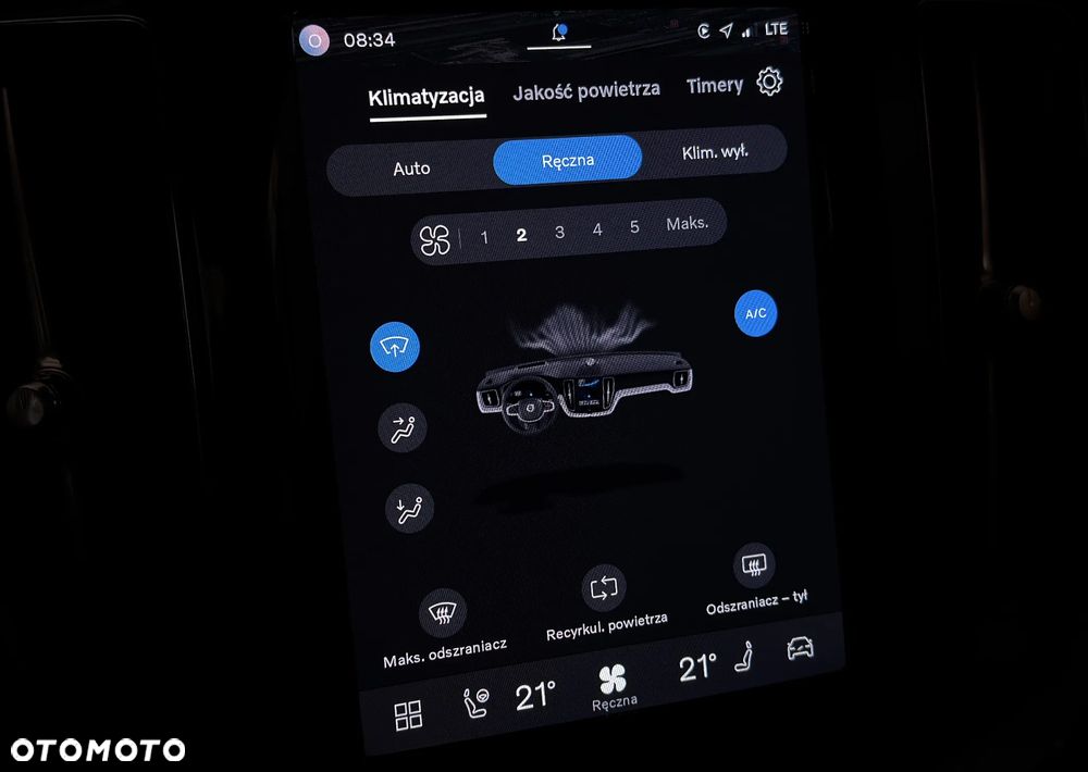 Volvo XC 60 B4 D AWD Plus Dark - 30