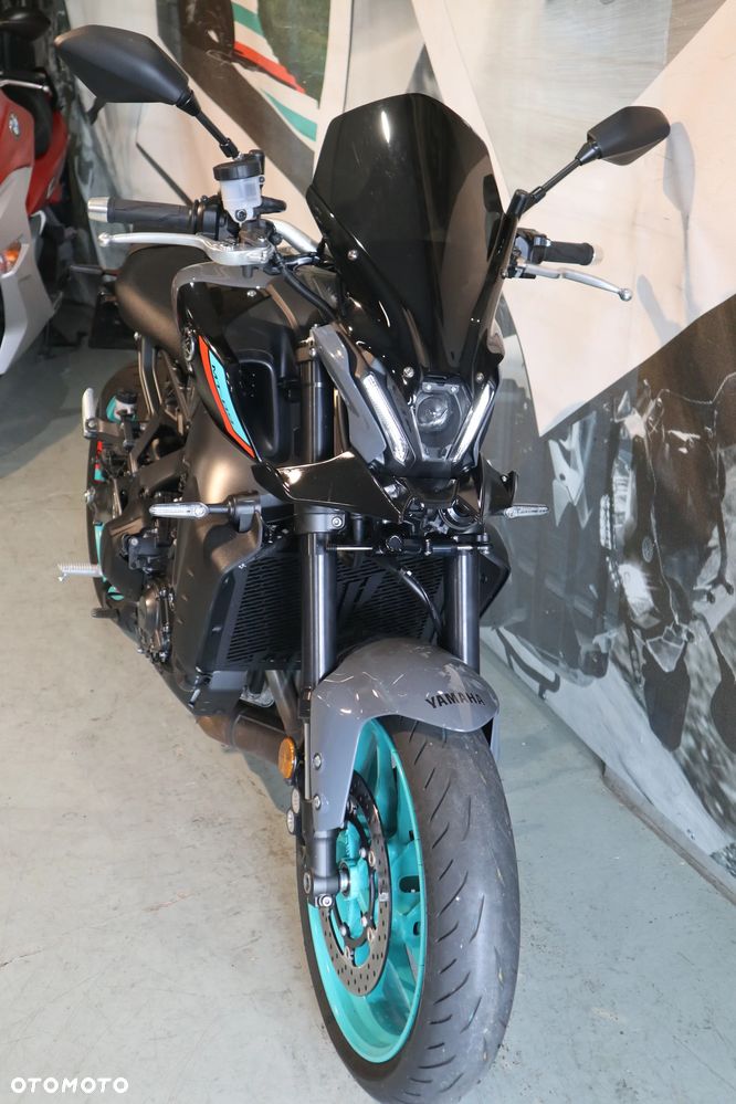 Yamaha MT - 16