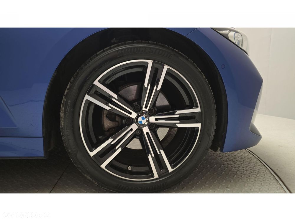 BMW Seria 3 320d xDrive M Sport - 25