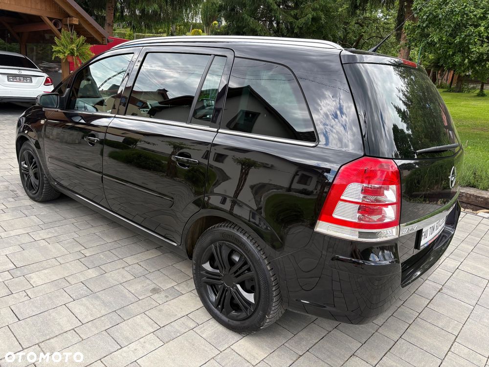 Opel Zafira 1.8 Family - 18