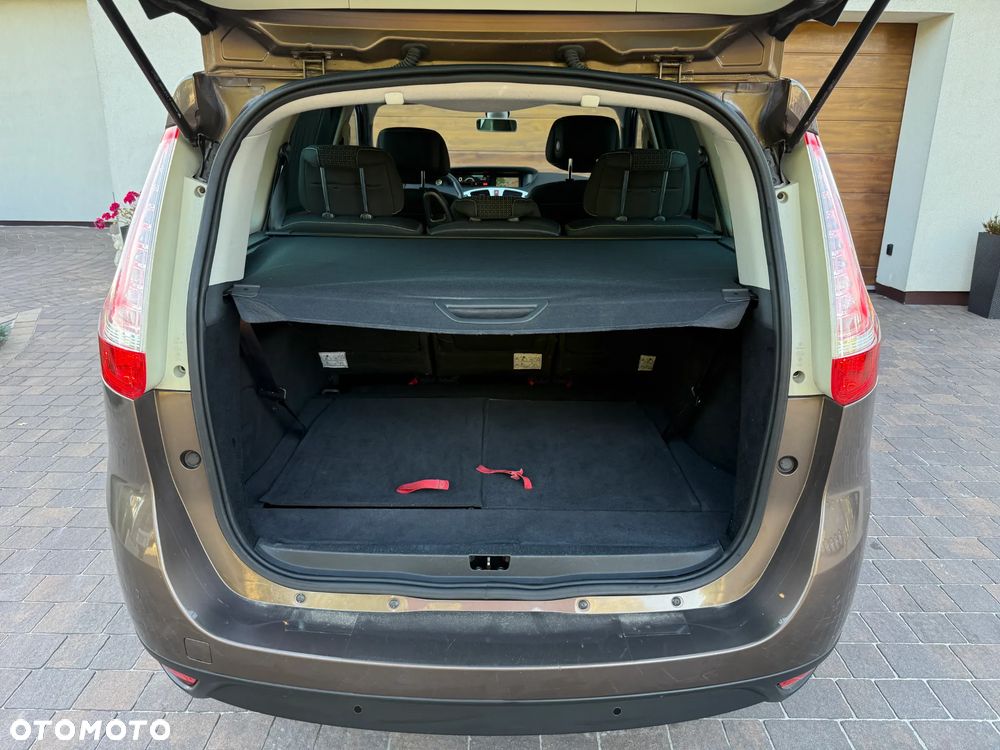 Renault Grand Scenic - 24