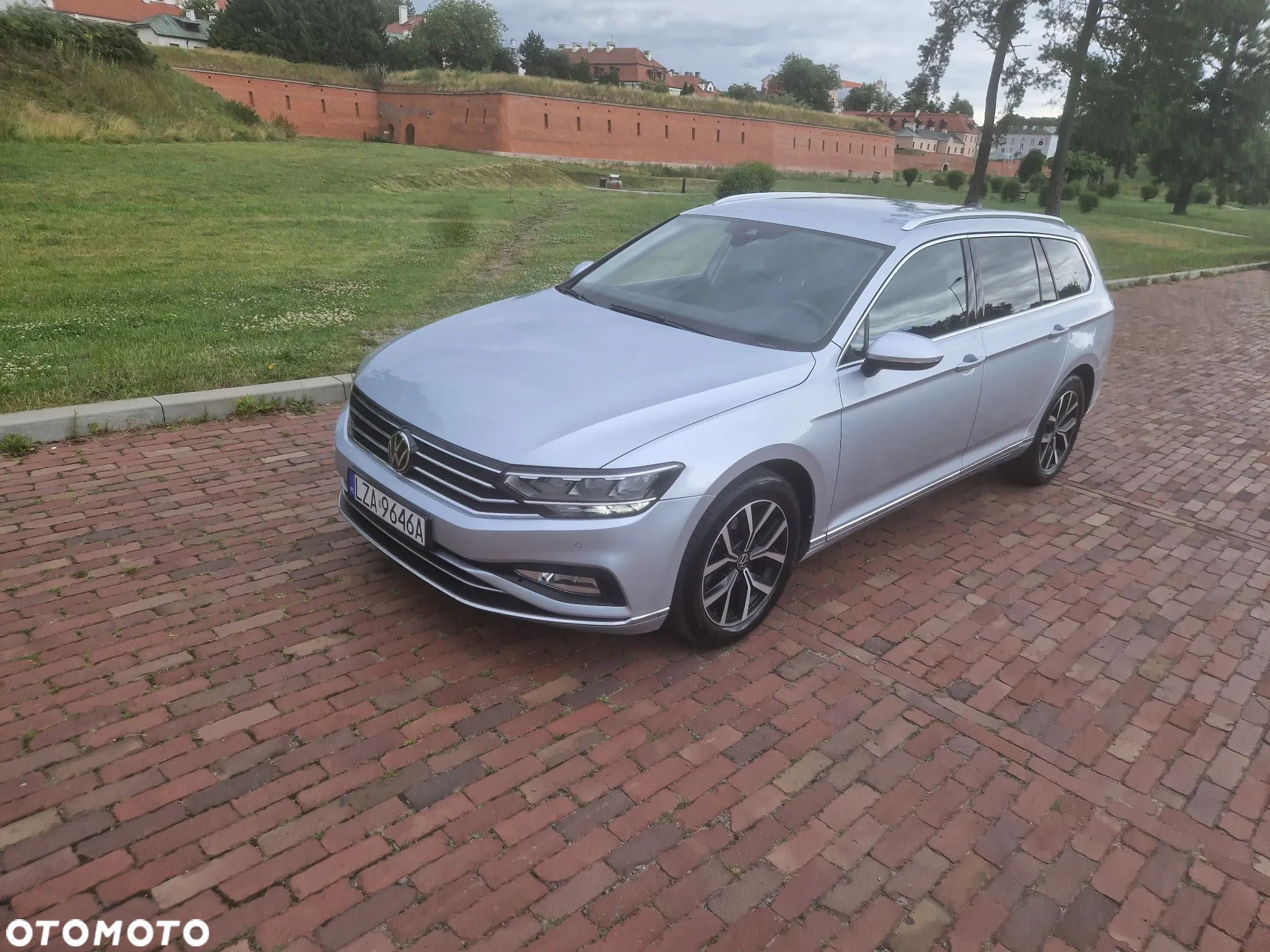 Volkswagen Passat 2.0 TDI 4Mot Elegance DSG - 1