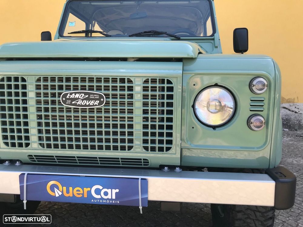 Land Rover Defender - 17