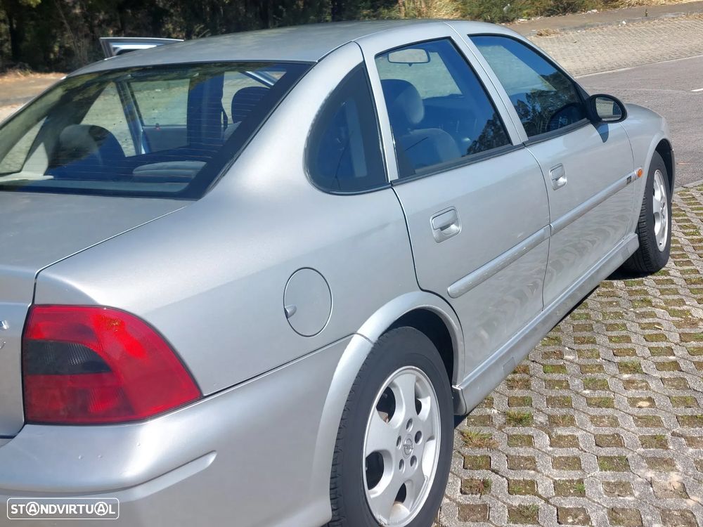 Opel Vectra - 9