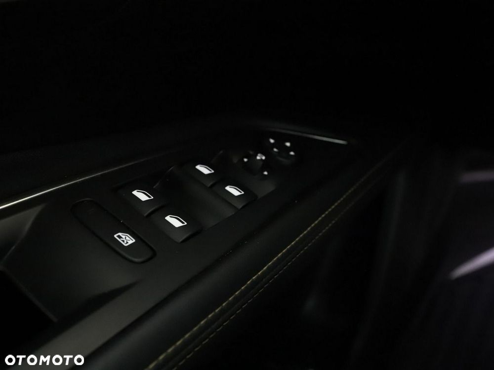 Peugeot 3008 1.5 BlueHDi GT Pack S&S EAT8 - 40