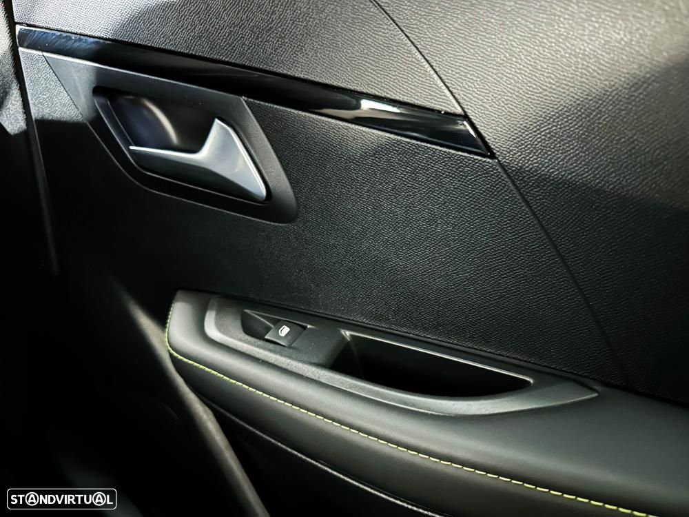 Peugeot e-208 50 kWh GT Pack - 27