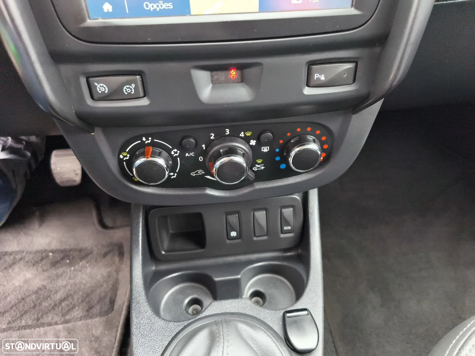 Dacia Duster 1.5 dCi Prestige - 13