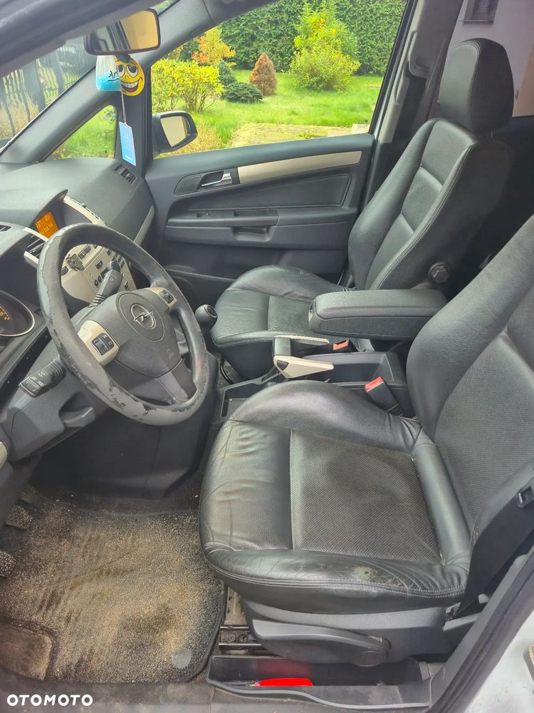 Opel Zafira 1.9 CDTI 111 - 17