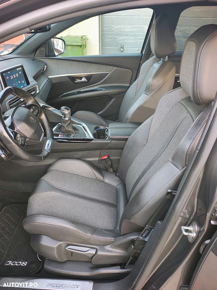Peugeot 3008 1.2 PureTech Turbo S&S GT-Line - 17