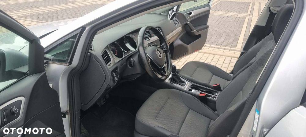 Volkswagen Golf 1.2 TSI BlueMotion Technology DSG Comfortline - 11