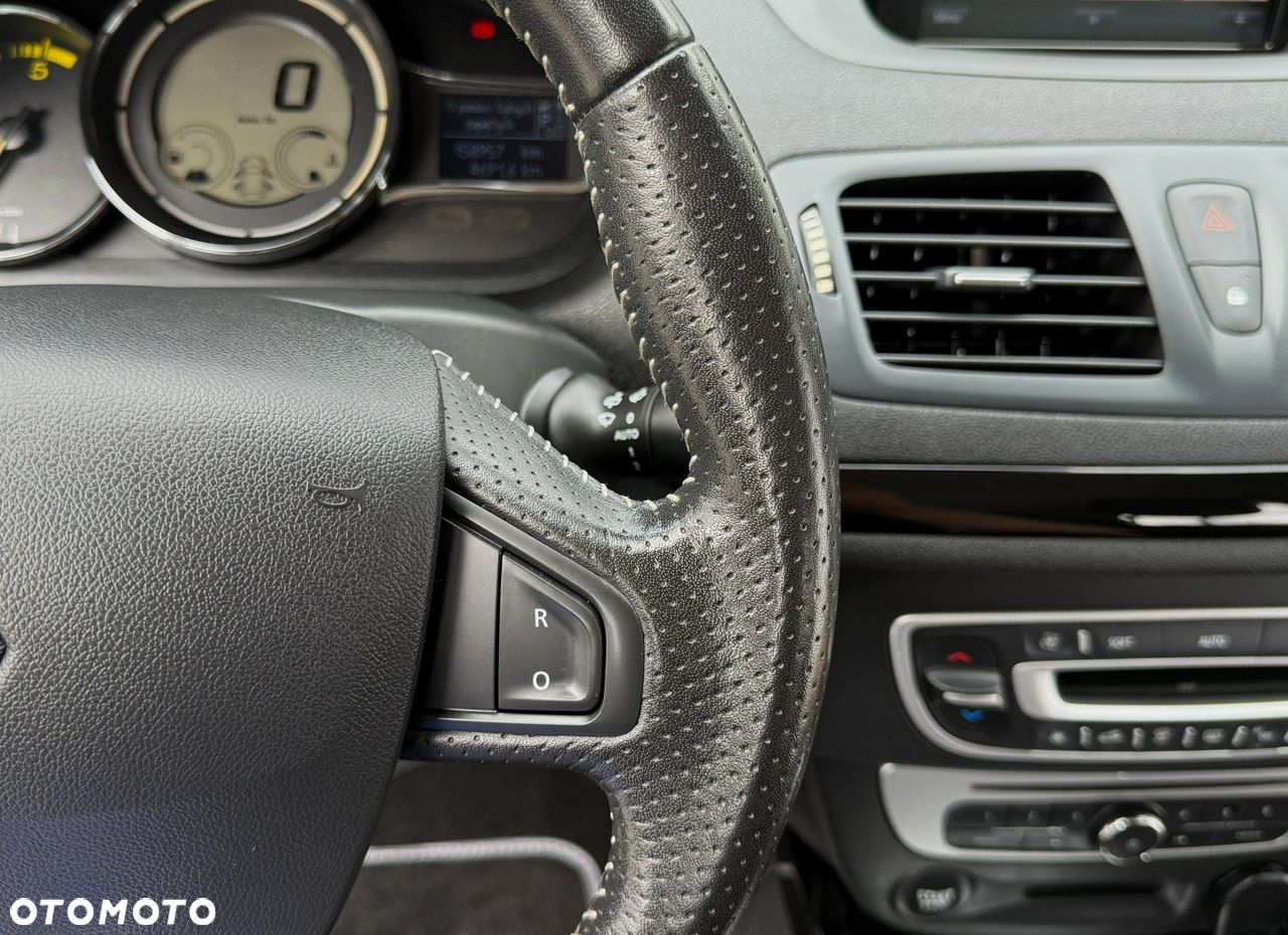 Renault Megane Grandtour ENERGY dCi 110 EDC BOSE EDITION - 32
