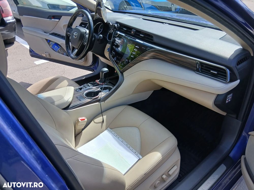 Toyota Camry Business Edition - 6
