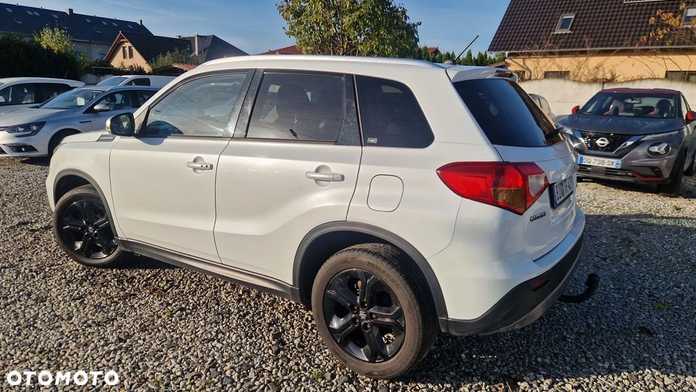 Suzuki Vitara 1.4 Boosterjet Premium 4WD - 11