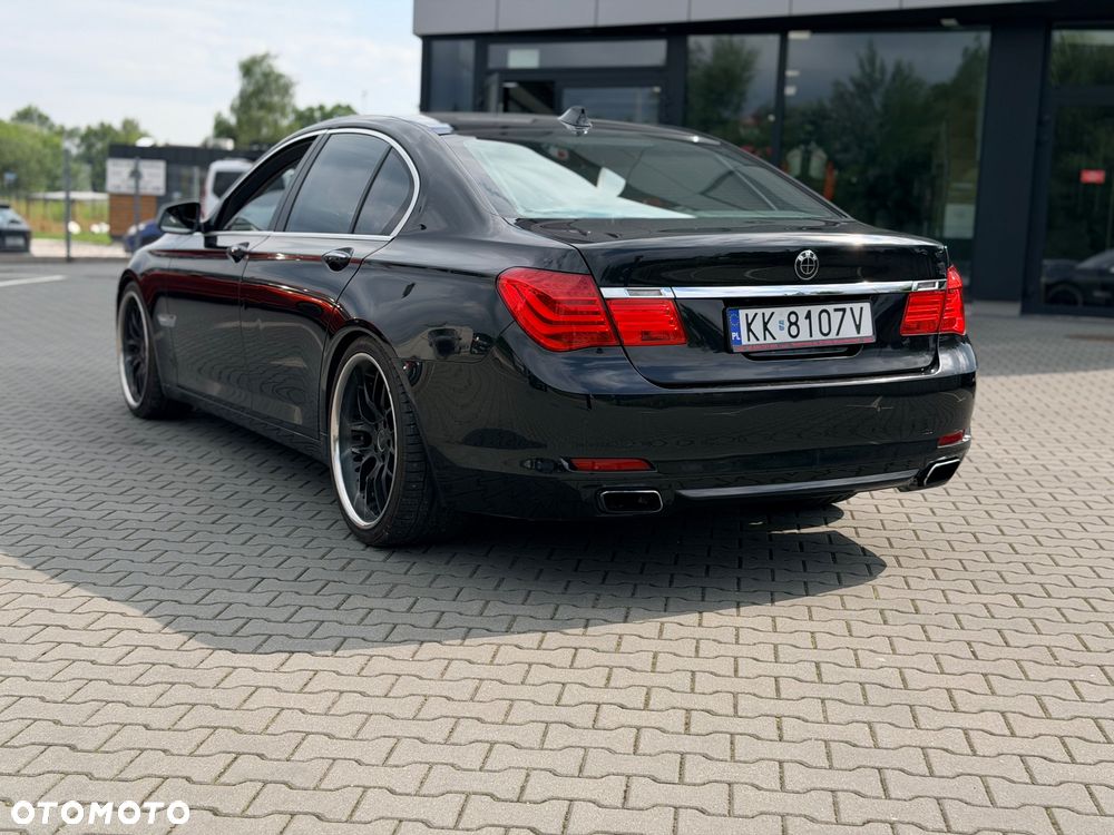 BMW Seria 7 750i - 3