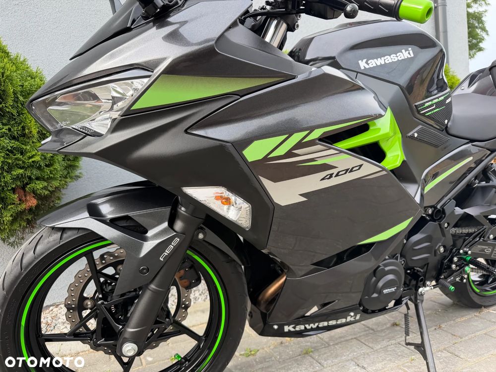 Kawasaki Ninja 400 - 35