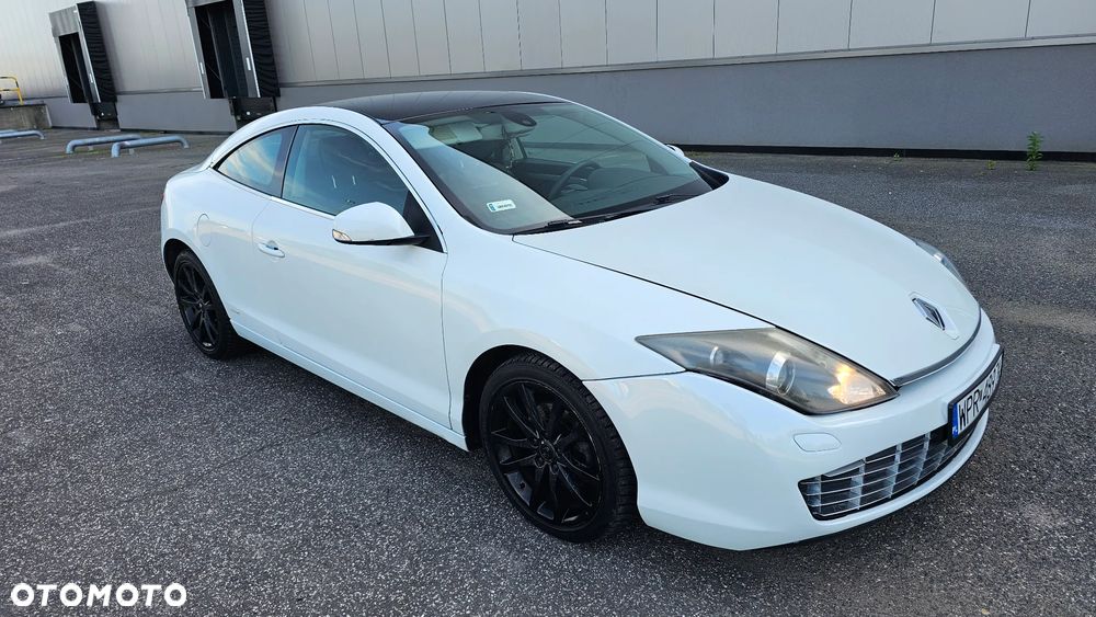 Renault Laguna 2011 photo 2