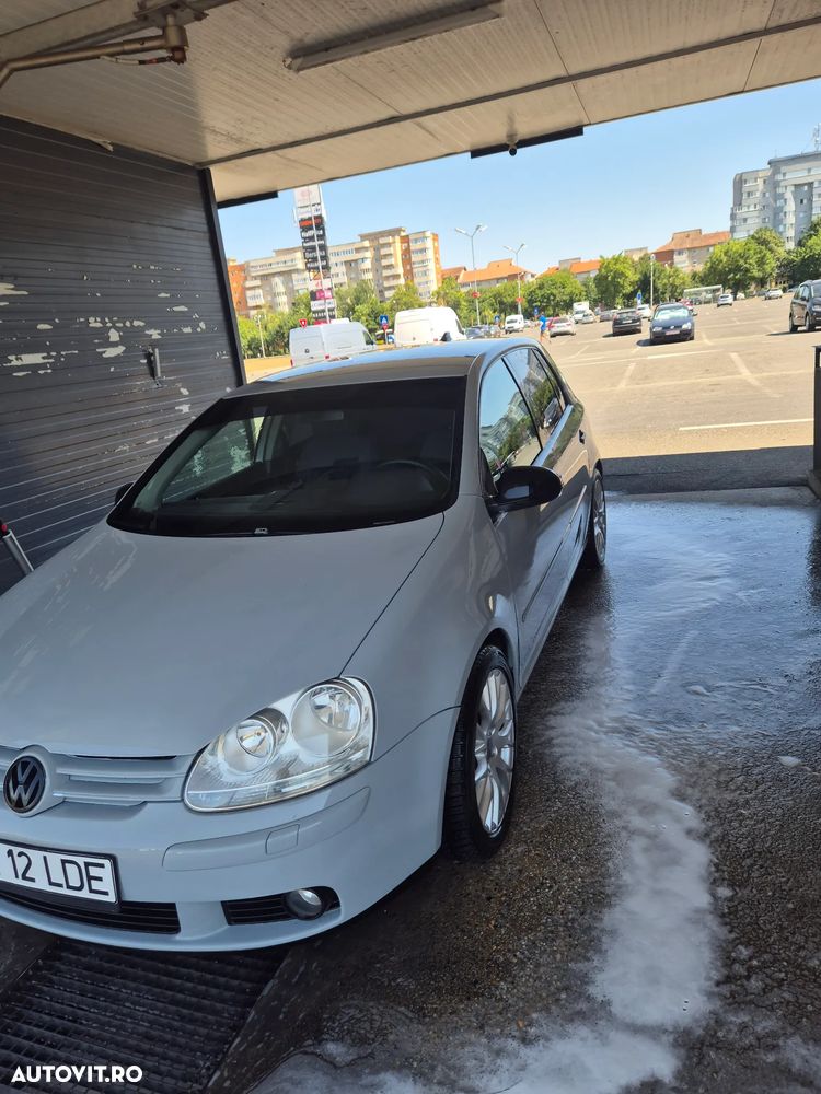Volkswagen Golf 1.9 TDI Individual - 5