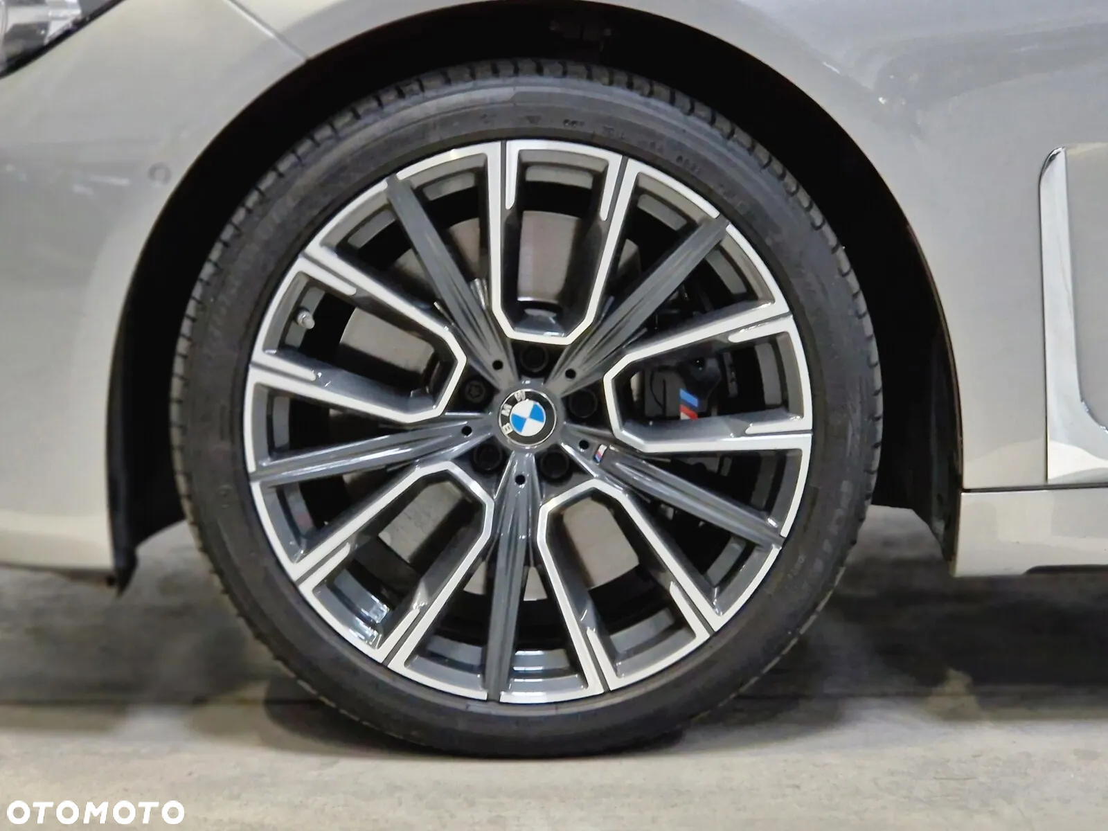 BMW Seria 7 - 5