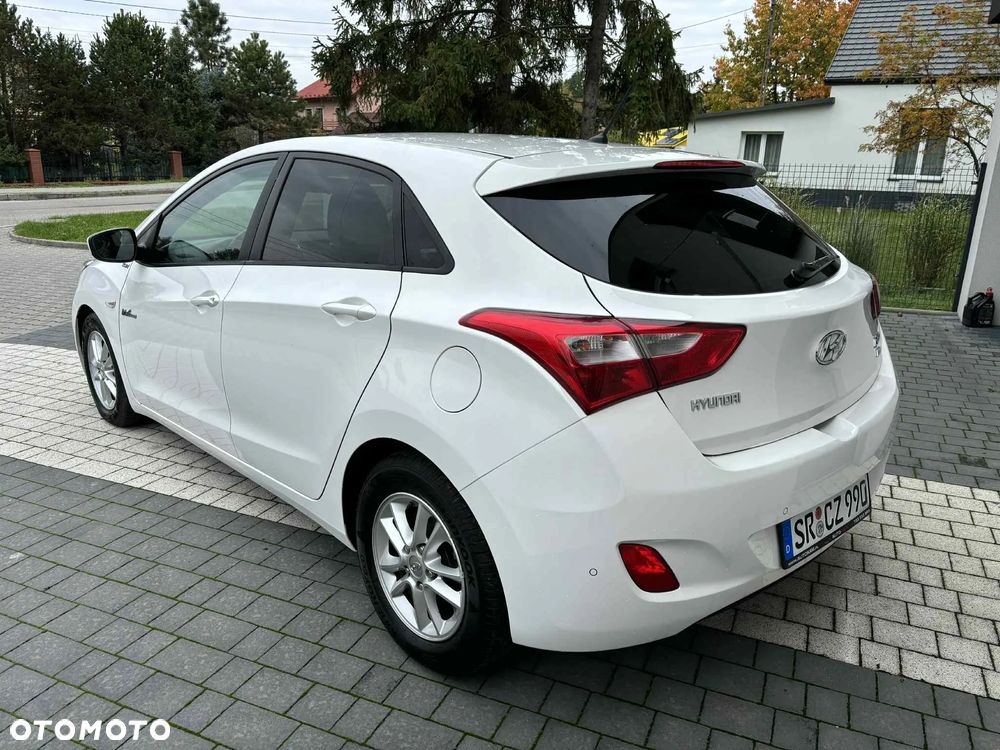 Hyundai i30 1.6 CRDi BlueDrive Classic + - 15