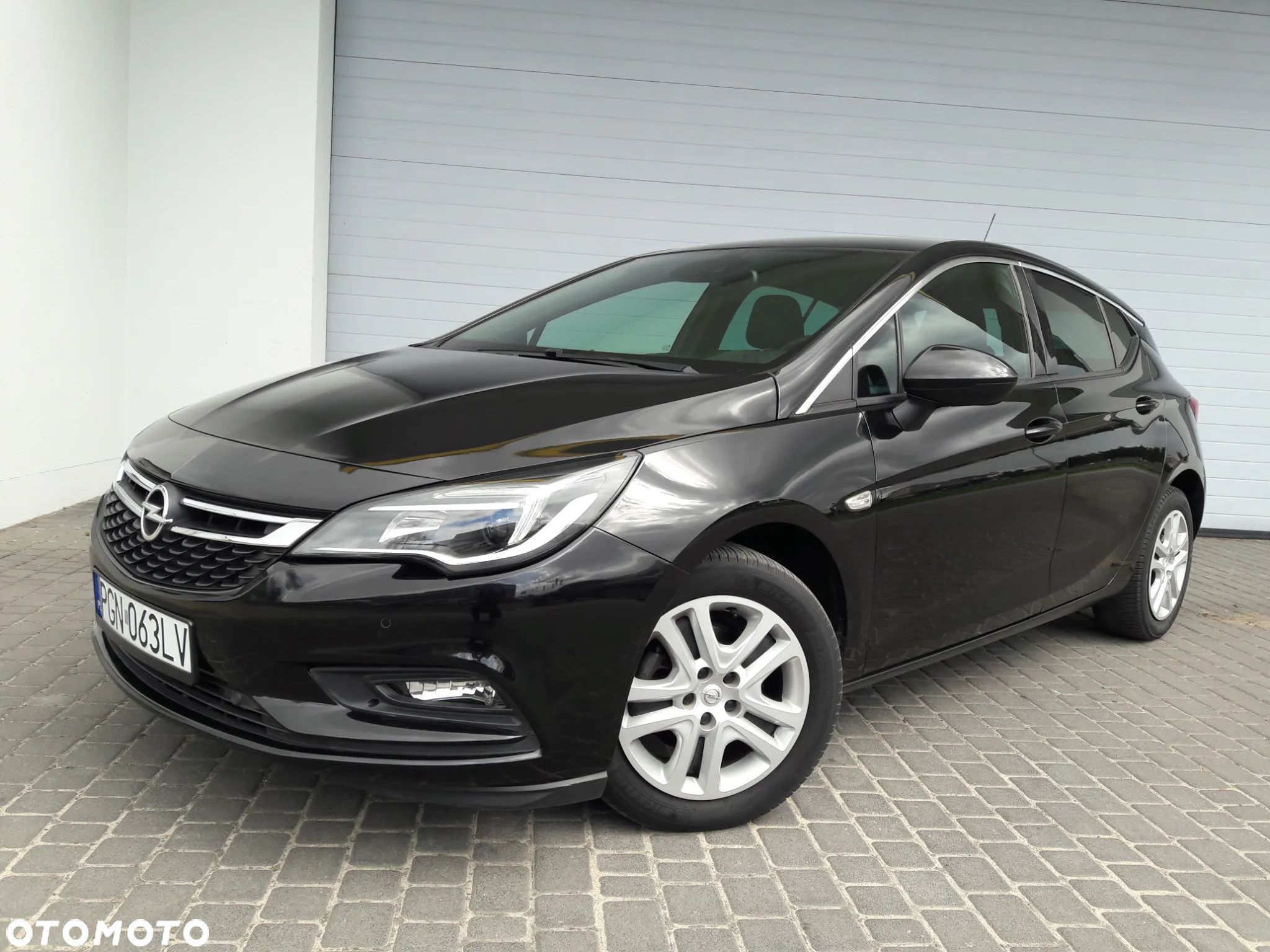 Opel Astra 1.0 Turbo Start/Stop Dynamic - 1