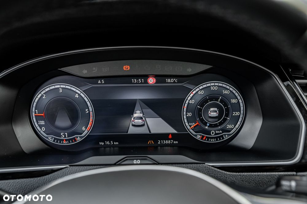 Volkswagen Passat 2.0 TDI SCR 4Motion DDG Highline - 37