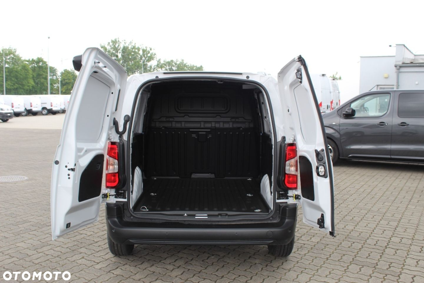 Opel COMBO - 9