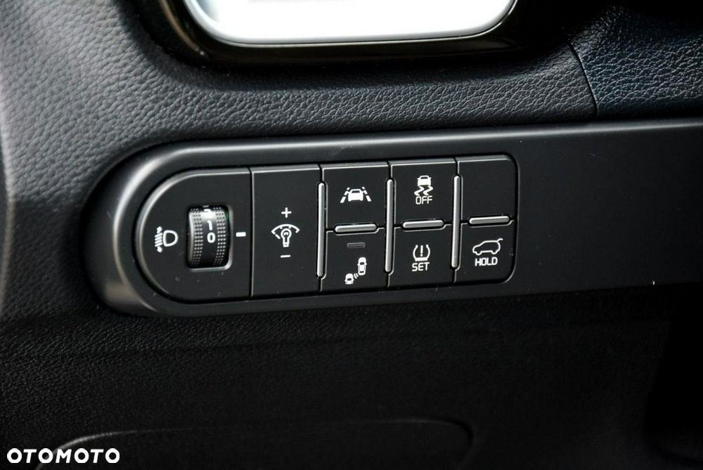 Kia XCeed 1.4 T-GDI OPF DCT7 LAUNCH EDITION - 32