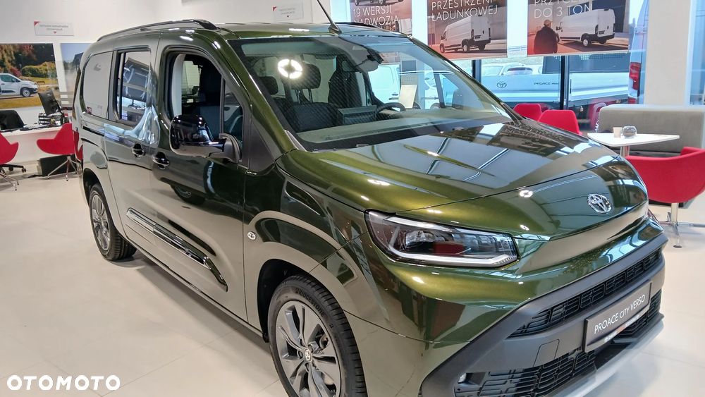 Toyota Proace City Verso Long 1.5 D-4D Family - 2