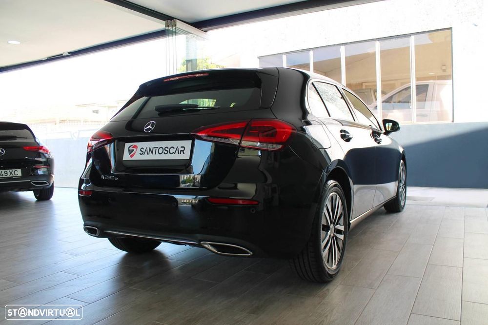 Mercedes-Benz A 250 e 8G-DCT Progressive - 3