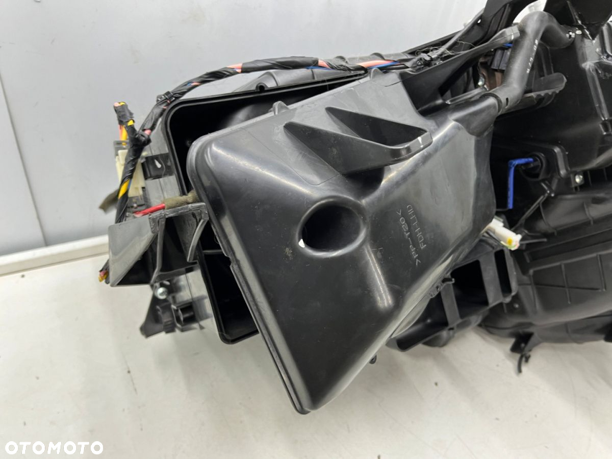 Nagrzewnica Hyundai i30 I FD 07-12r. wersja z KLIMĄ obudowa chłodnicy wody parownik klimatyzacji - 12