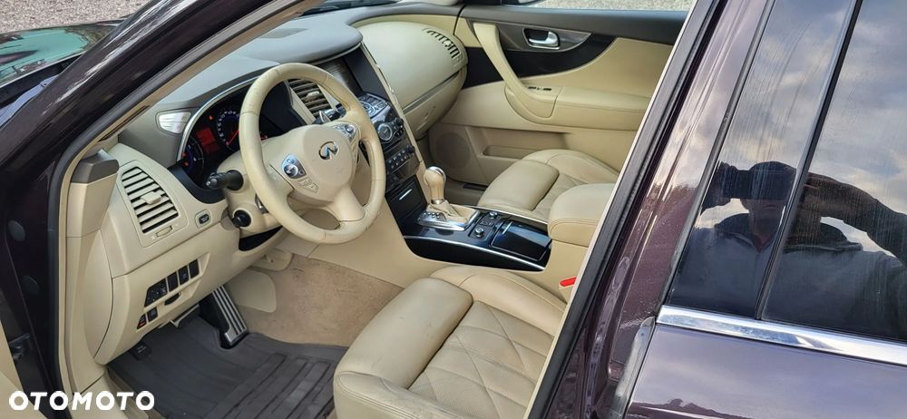 Infiniti FX FX30d S Premium - 10