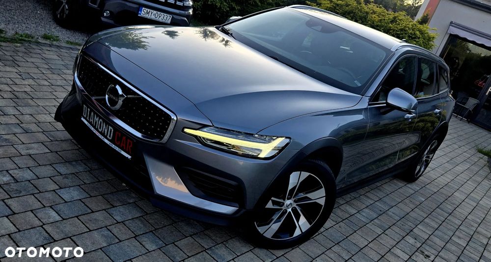 Volvo V60 Cross Country D4 AWD Geartronic Pro - 2