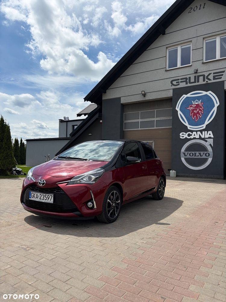 Toyota Yaris 1.5 Premium - 1