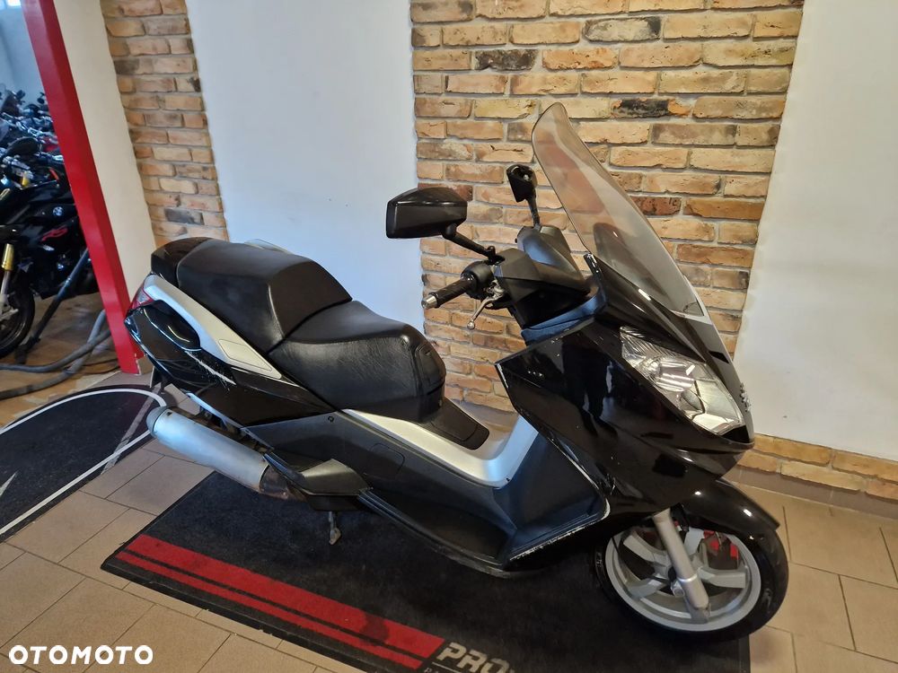 Peugeot Satelis - 1