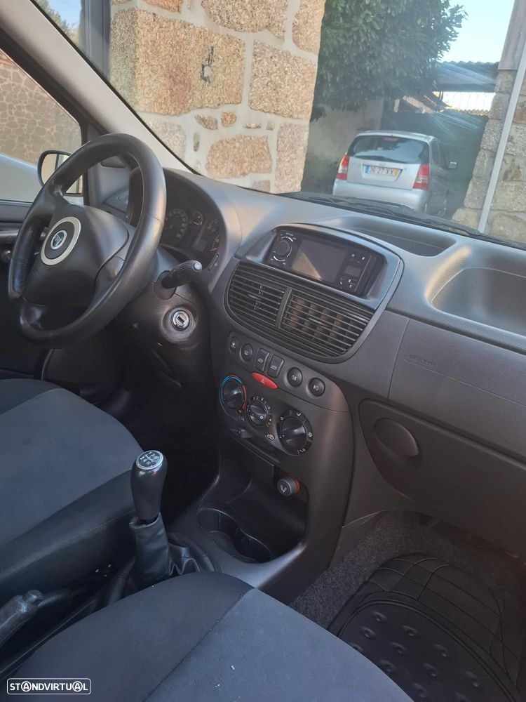 Fiat Punto 1.3 Multijet - 8
