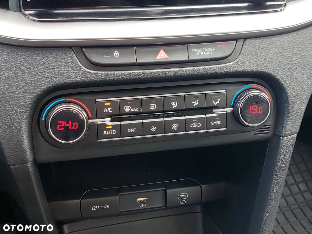 Kia XCeed 1.5 T-GDI M DCT - 9