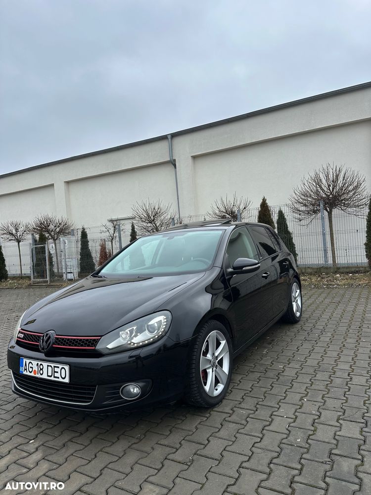 Volkswagen Golf 2.0 TDI DPF Style - 1