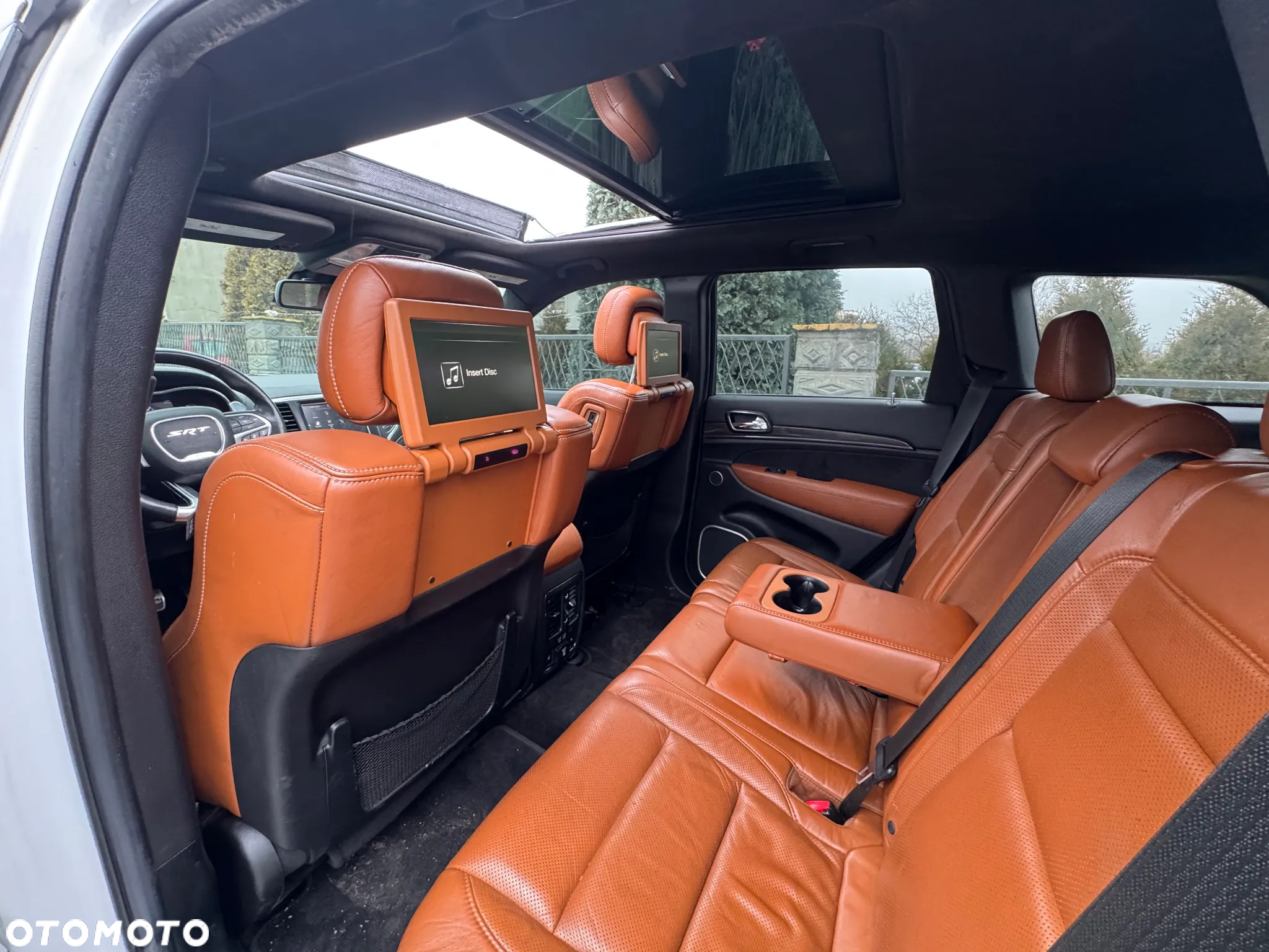 Jeep Grand Cherokee - 29