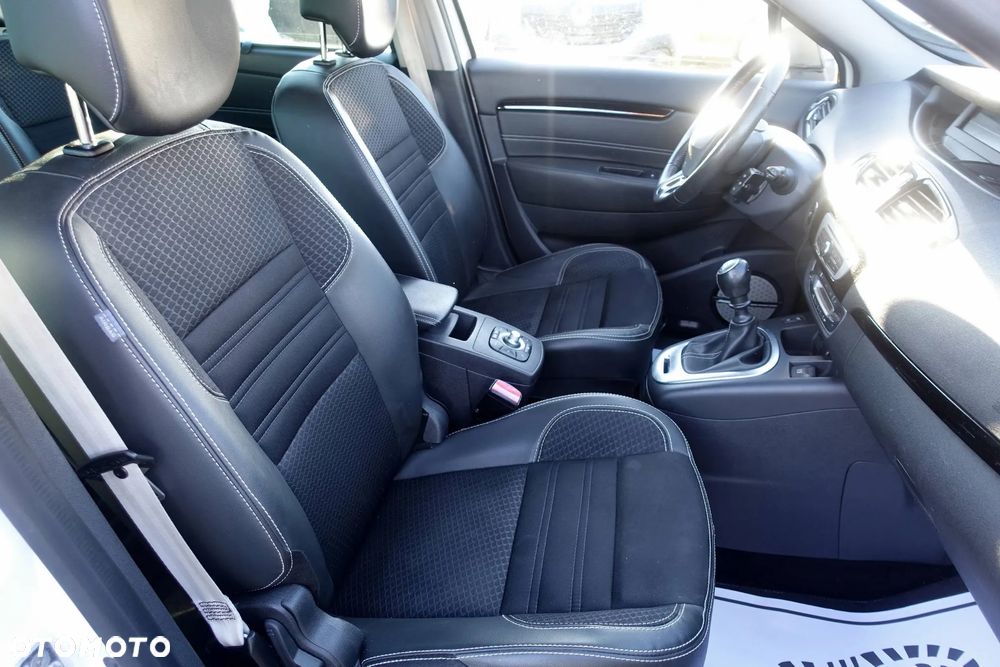 Renault Scenic 1.2 TCe Energy Bose Edition - 14