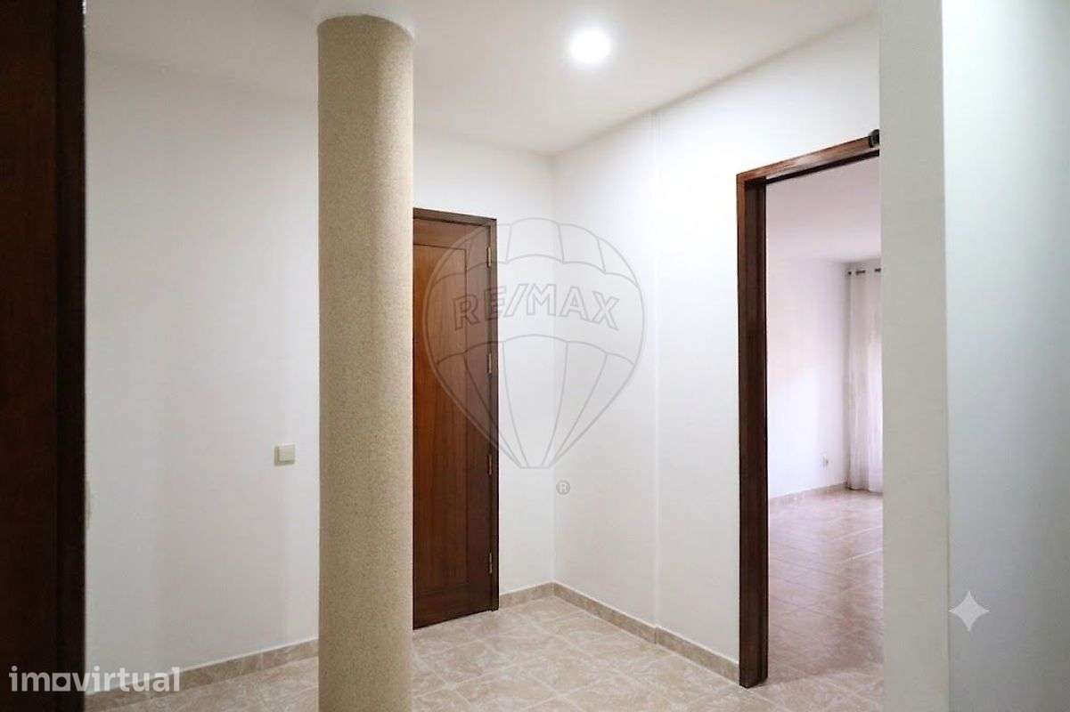 Apartamento T2 para arrendamento - Grande imagem: 3/13