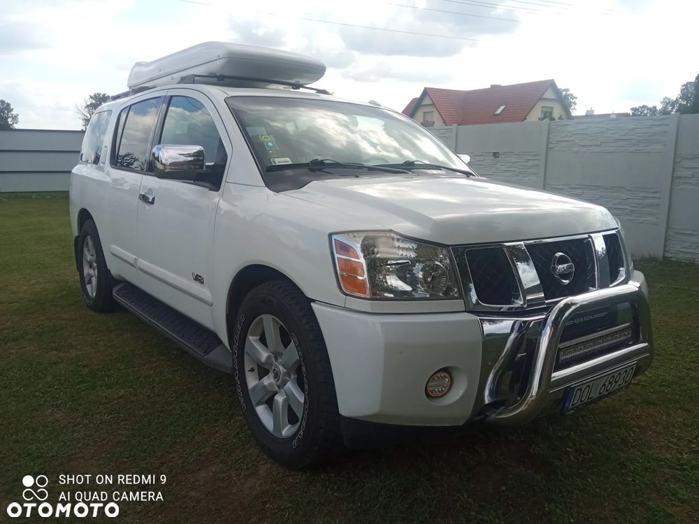 Nissan Armada - 2