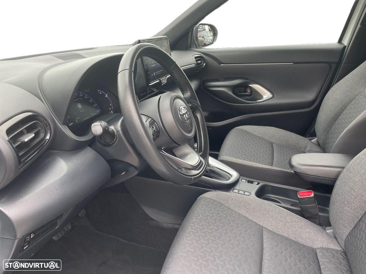 Toyota Yaris Cross - 12