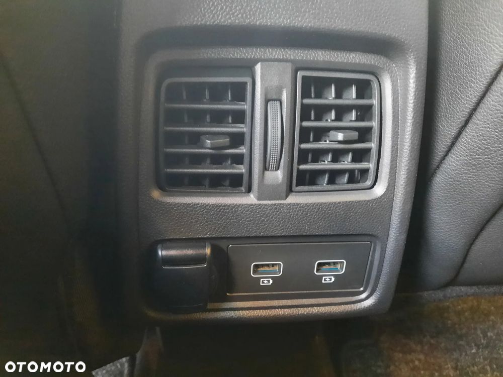 Renault Captur 1.3 TCe mHEV R.S Line EDC - 32