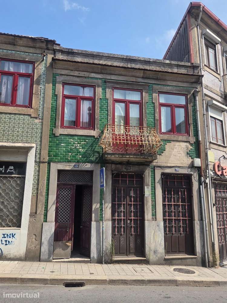 Oportunidade Única de Investimento | Prédio Misto | Estação Campanhã | - Grande imagem: 2/19