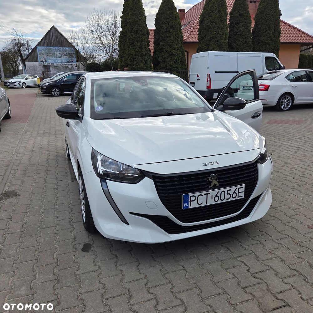 Peugeot 208 - 1
