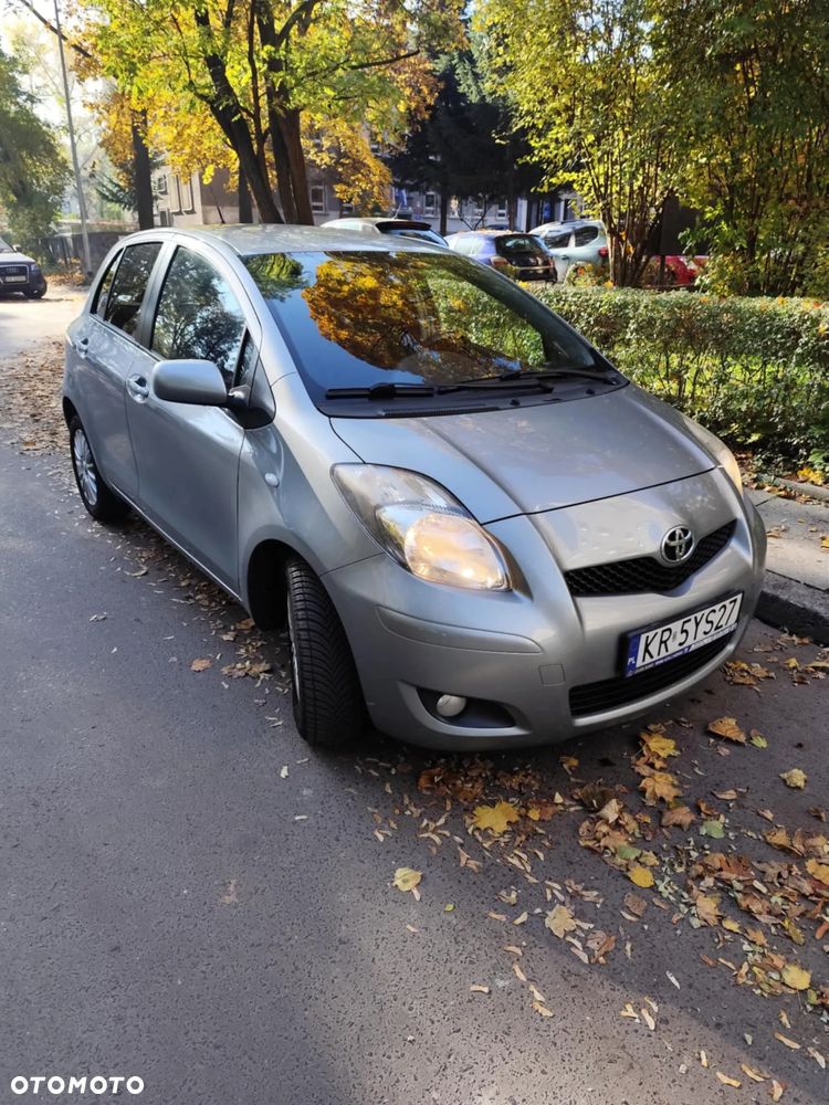 Toyota Yaris 1.33 VVT-i Sol - 2