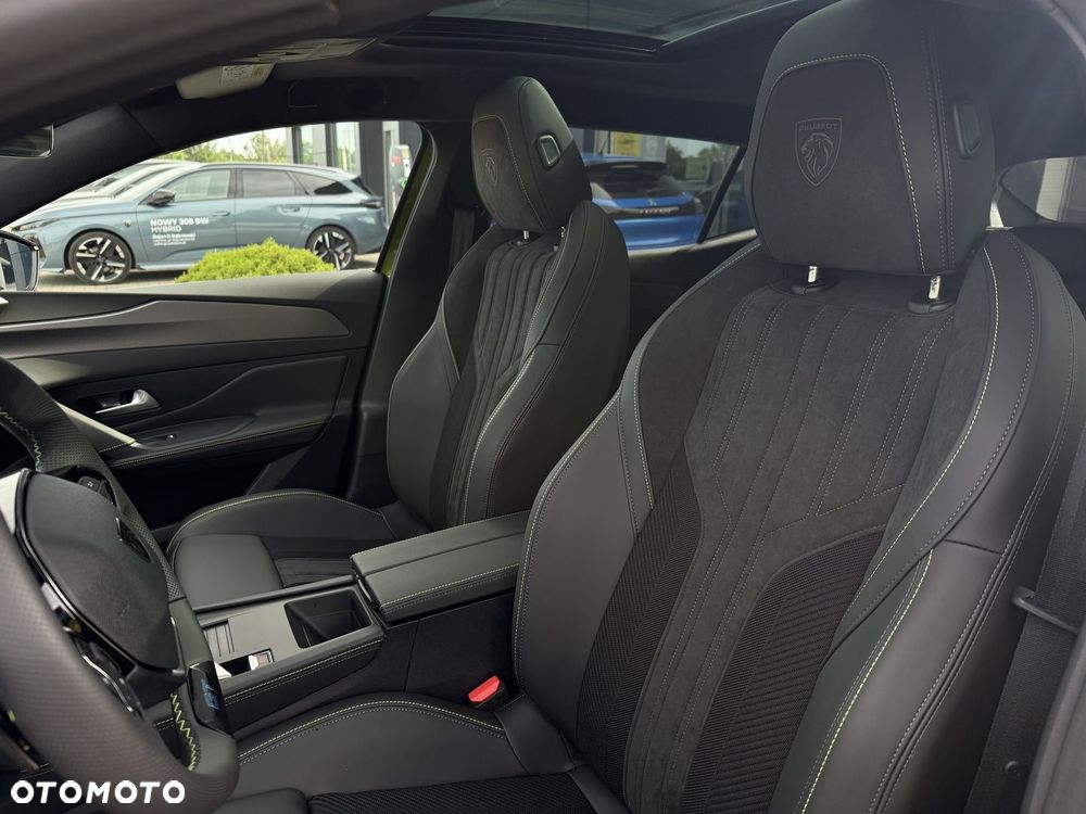 Peugeot 408 - 11